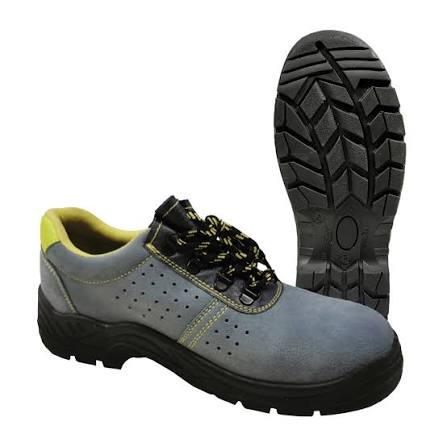 Scarpa bassa scamosciata forata S1P Seba