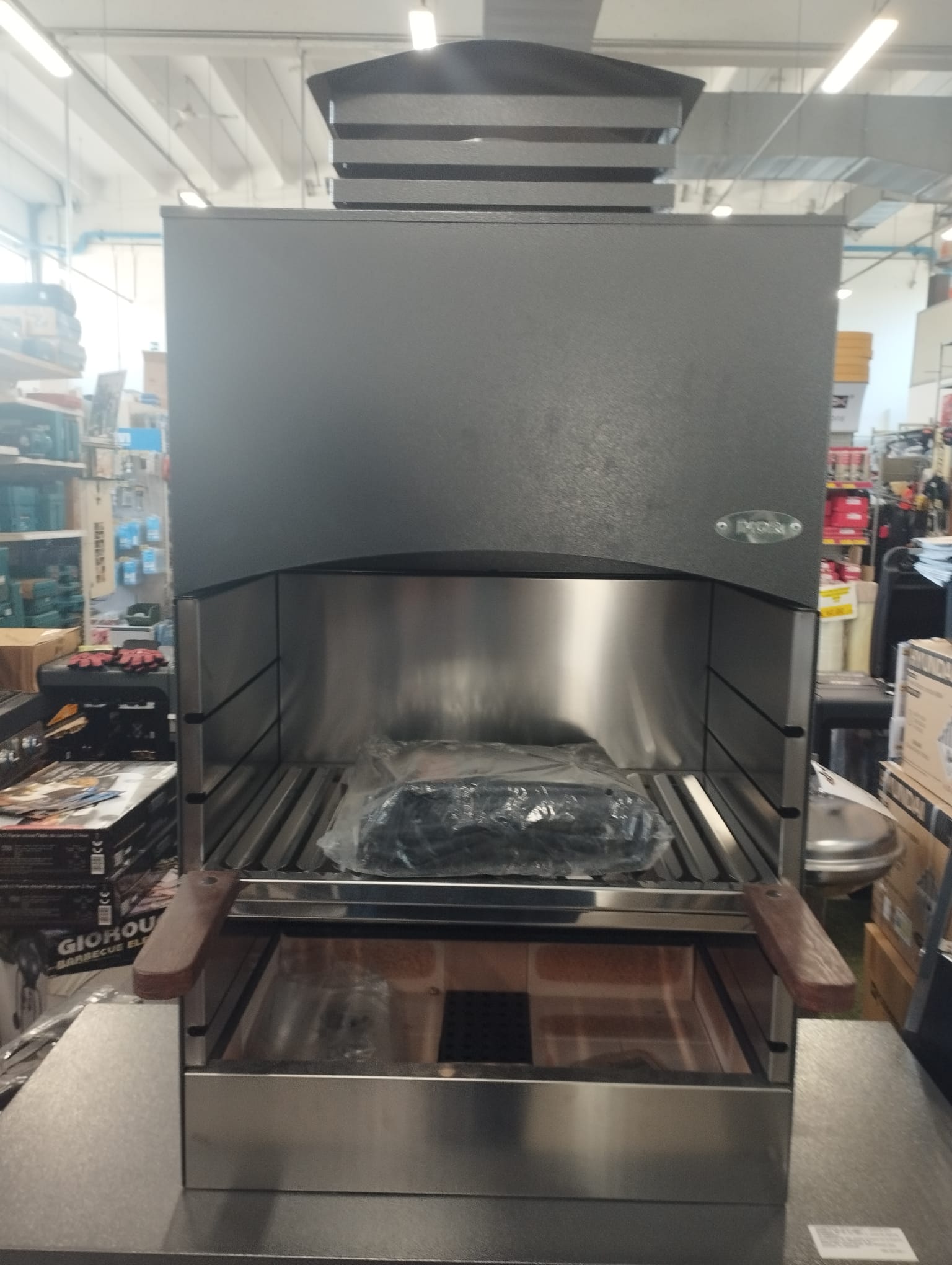 Barbecue Tolosa a legna con Cappa GMR